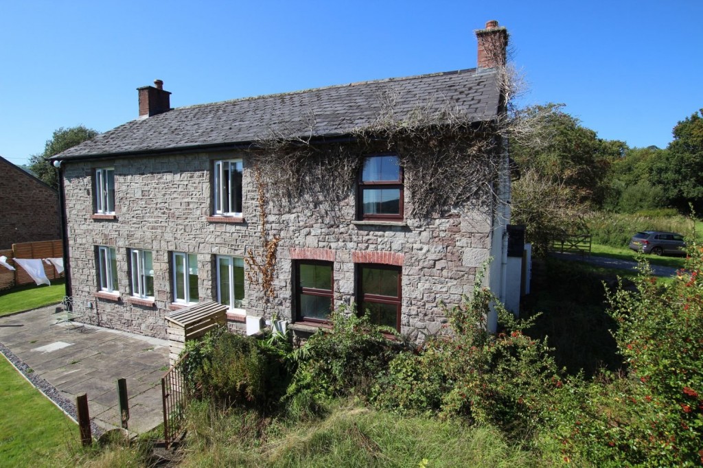 Aberyscir, Brecon, Powys, 3 bedroom, Semi-Detached House